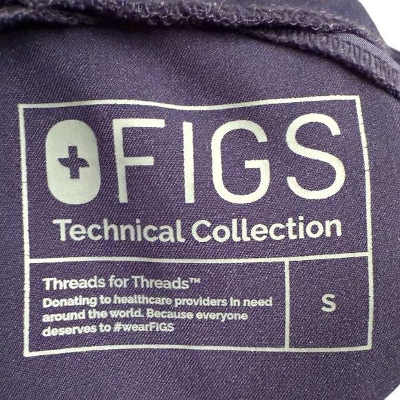 Figs Tela Scrub Top navy - Picture 3 of 8